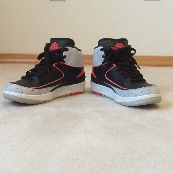 Jordan 2 Retro ‘Infrared 23’ - Picture 2 of 6